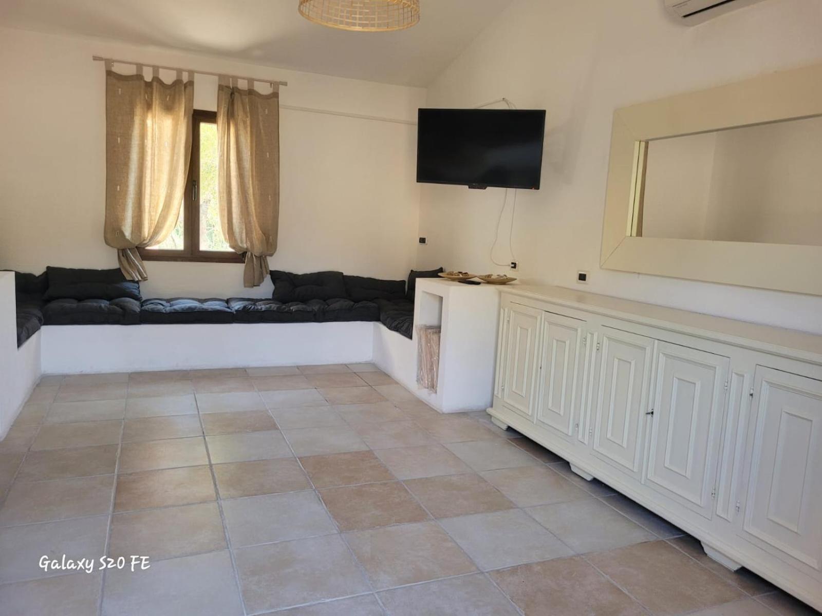 Residenza Degli Ulivi Apartment ออลเบีย ภายนอก รูปภาพ